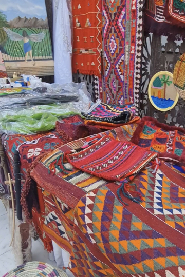 Samples of the handicrafts that were displayed during the bazaar. Photo: UN Women Iraq
